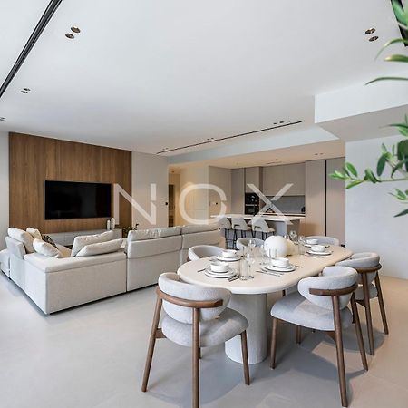 Unwind In Style Of This Grand 2Br Citywalk 12 Apartment Дубай Екстериор снимка