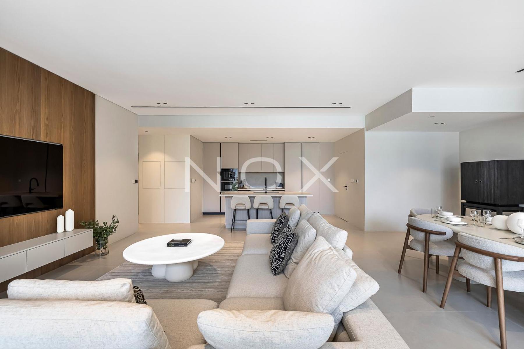 Unwind In Style Of This Grand 2Br Citywalk 12 Apartment Дубай Екстериор снимка