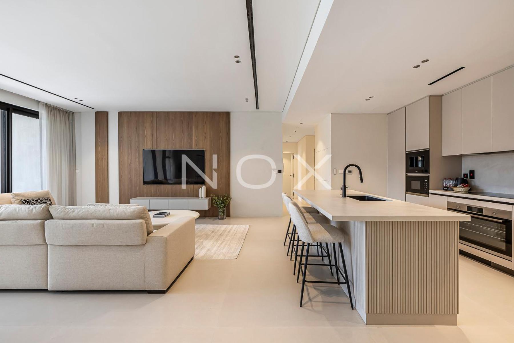 Unwind In Style Of This Grand 2Br Citywalk 12 Apartment Дубай Екстериор снимка